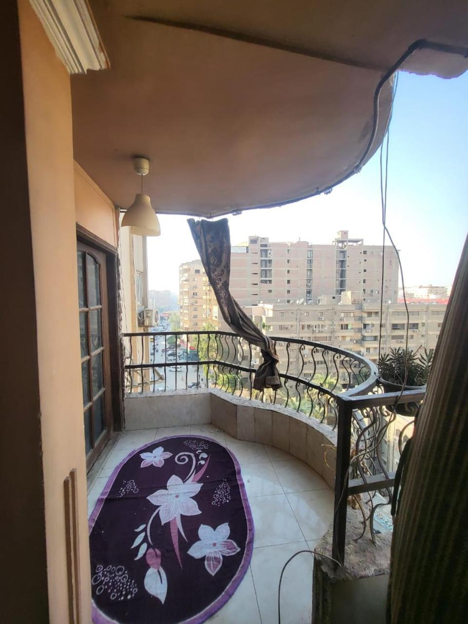 مفروشة للايجار Apartment *